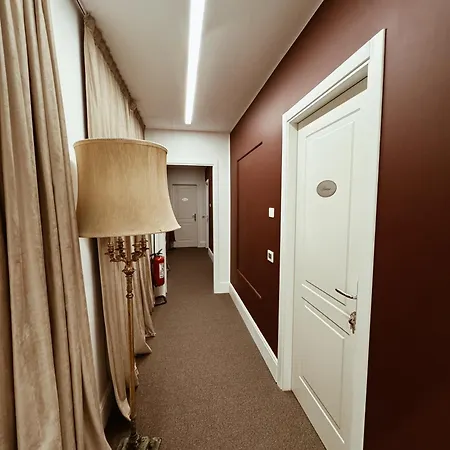 Residenza Imperiale Superior 招待所 *