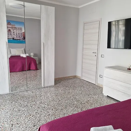 Domus Alessio Apartment *