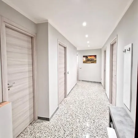 Domus Alessio Apartment *