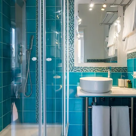 Superior Relais Fcollection Temple View Roma