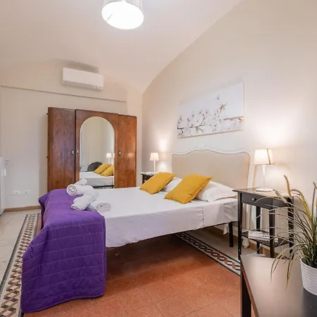 Apartment Merulana House