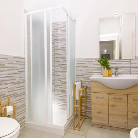 San Giovanni Apartment *