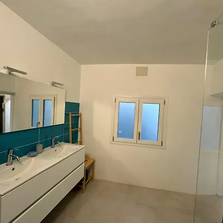 Le Due Torri In Rione Monti Rome