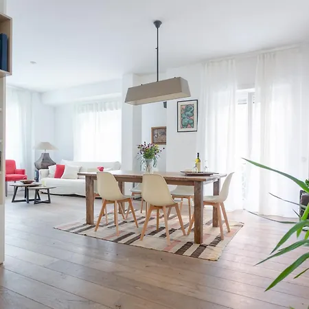 Vatican Apartment *