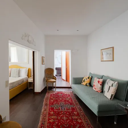 Apartment Domus Allegra Trevi Fountain - From 2 To 10 People *