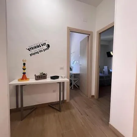 Grazioso Tiburtina - 3 Bedrooms Apartment