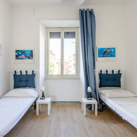 Casa Maria, Aurelio Roma