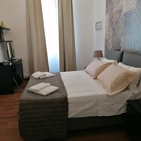 Guest house Monticello Via Cavour 3*