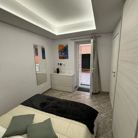 Sunny Deluxe House Holiday home Rome