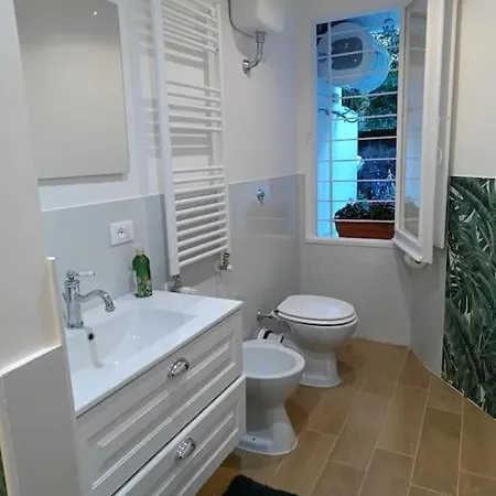 Sweet Flaminio-the Biggest Shower Rome
