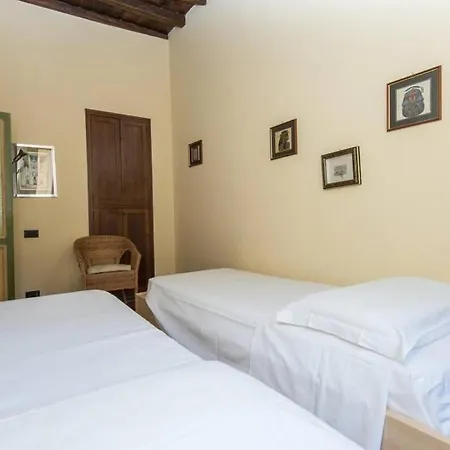 Piazza Navona Charming Apartment