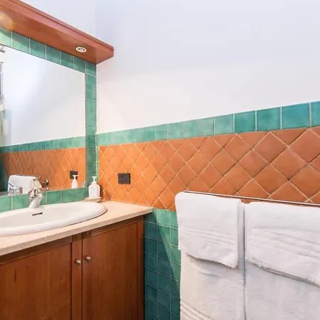 Piazza Navona Charming Apartment