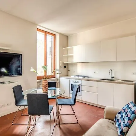 Apartment Charming House By The Colosseum *