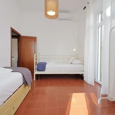 4bnb - Queen Mary Vatican Apartment