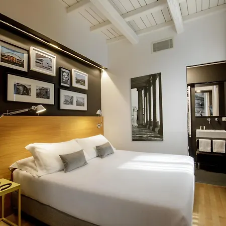 Hotel Coronari Palace