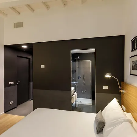 Coronari Palace Hotel 3*