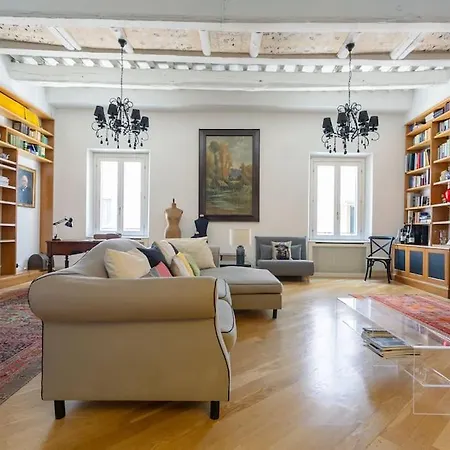 Angi's The New Luxury In Heart Rome