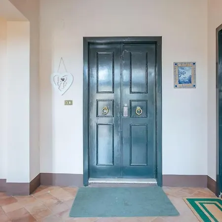 Angi's The New Luxury In Heart Apartment *