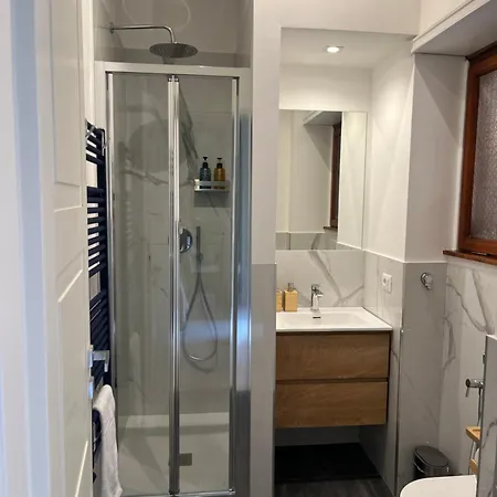 Guest house Lodi Modern House *