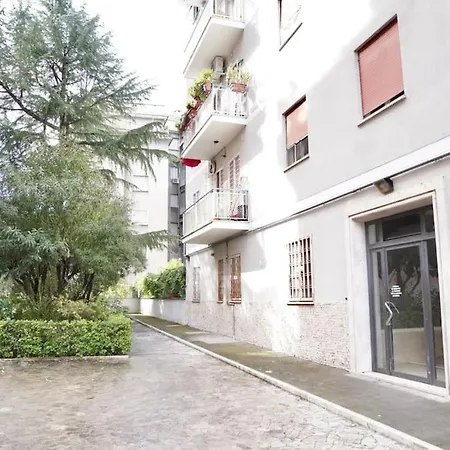 Apartment Ardeatino Rome