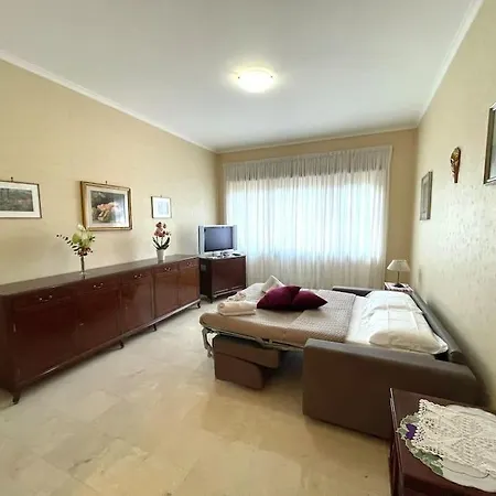 Apartment Domus St Peter