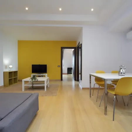 Cozy And Comfy In Piramide Metro Stop Apartment *