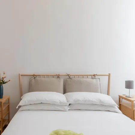 Iflat Bright Brand New 3-bedroom In Monti Apartment Rome