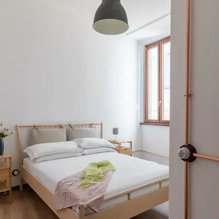 Apartment Iflat Bright Brand New 3-bedroom In Monti