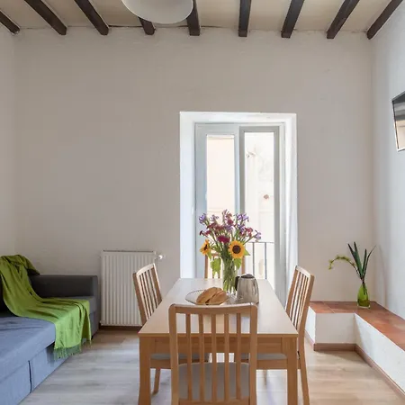 Iflat Bright Brand New 3-bedroom In Monti Apartment *