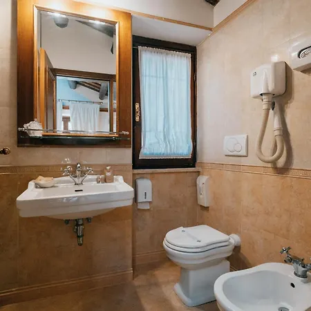 Pantheon Hotel