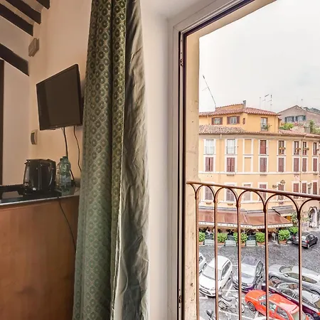 Clod's Pods * Rome