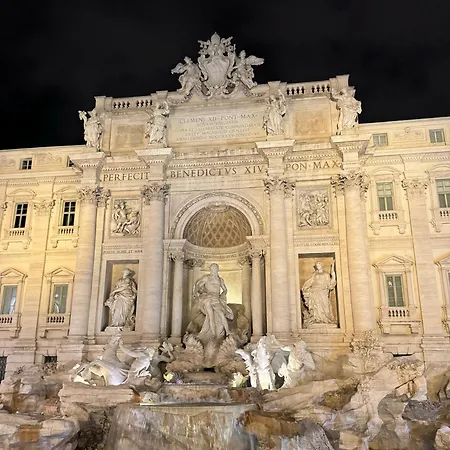 לינה וארוחת בוקר Tritone Luxury Fontana Di Trevi
