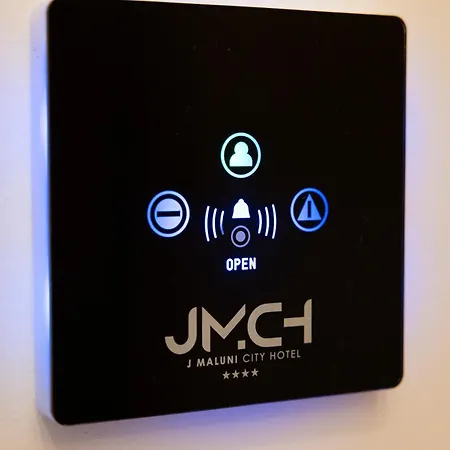 J Maluni Hotel 4*