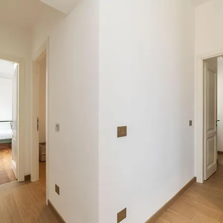 Apartment Joivy Cavour Luxury *