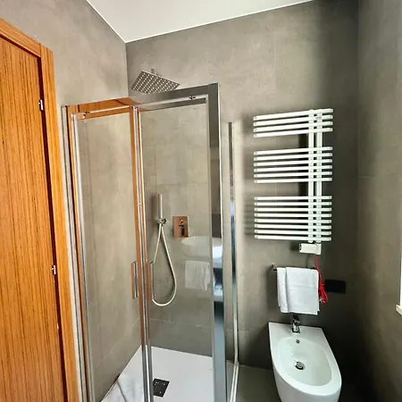 J Maluni Hotel Rzym