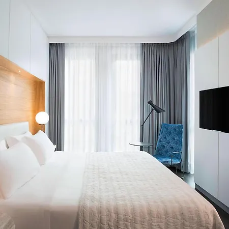 Ξενοδοχείο Le Meridien Visconti 4*