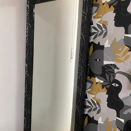 Esty Guest house
