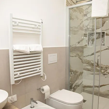 Roxy Luxury House Bed & Breakfast Rome