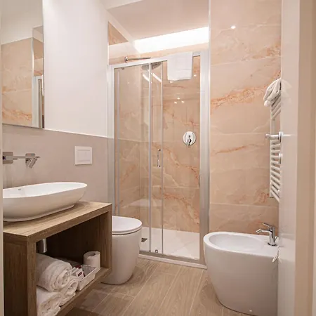 Roxy Luxury House Bed & Breakfast Rome
