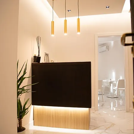Roxy Luxury House *
