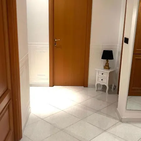 Appartamento Glint House Piazzale Delle Provincie Roma