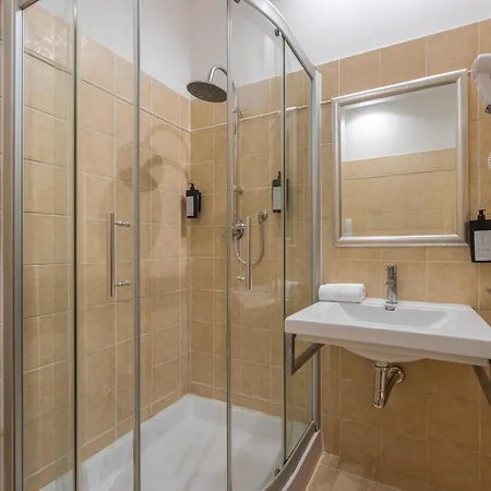 Отель Garden Area Eur 4*