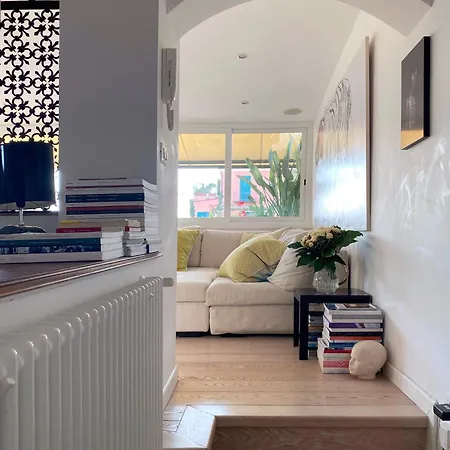 Art Lover's Loft Apartment *