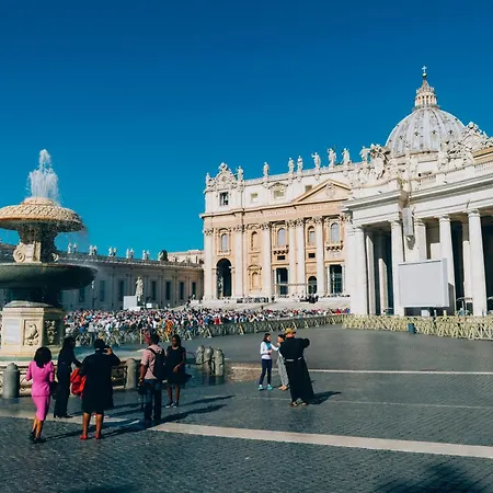 Cimmino's Vaticano Apartment Rome