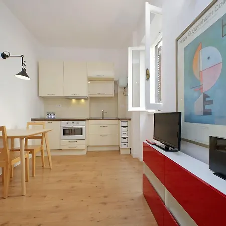Caprareccia In Monti By Halldis Appartamento