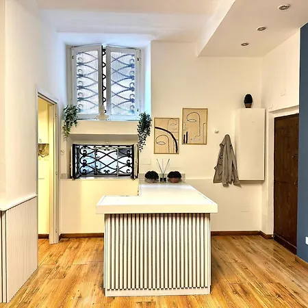 Boutique Trevi Rome