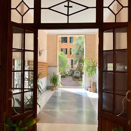 Ave Apartment