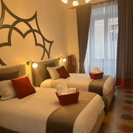 Romance Al Colosseo 3 * Rome