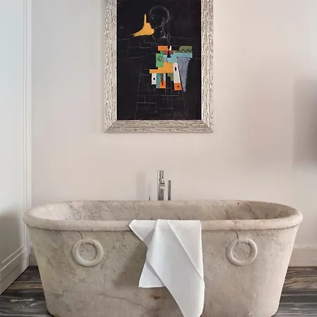 Palazzo Delle Pietre - Luxury Aparthotel 5*