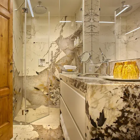 Palazzo Delle Pietre - Luxury 5* Rom
